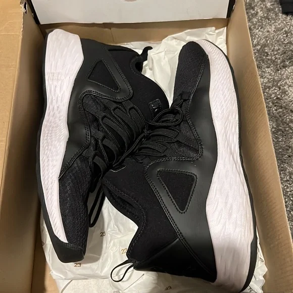 JORDAN FORMULA 23 Sneakers